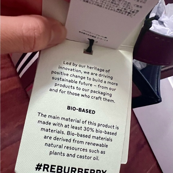 NWT Burberry Small Book Tote Archive Beige retails $1250 - Picture 6 of 16